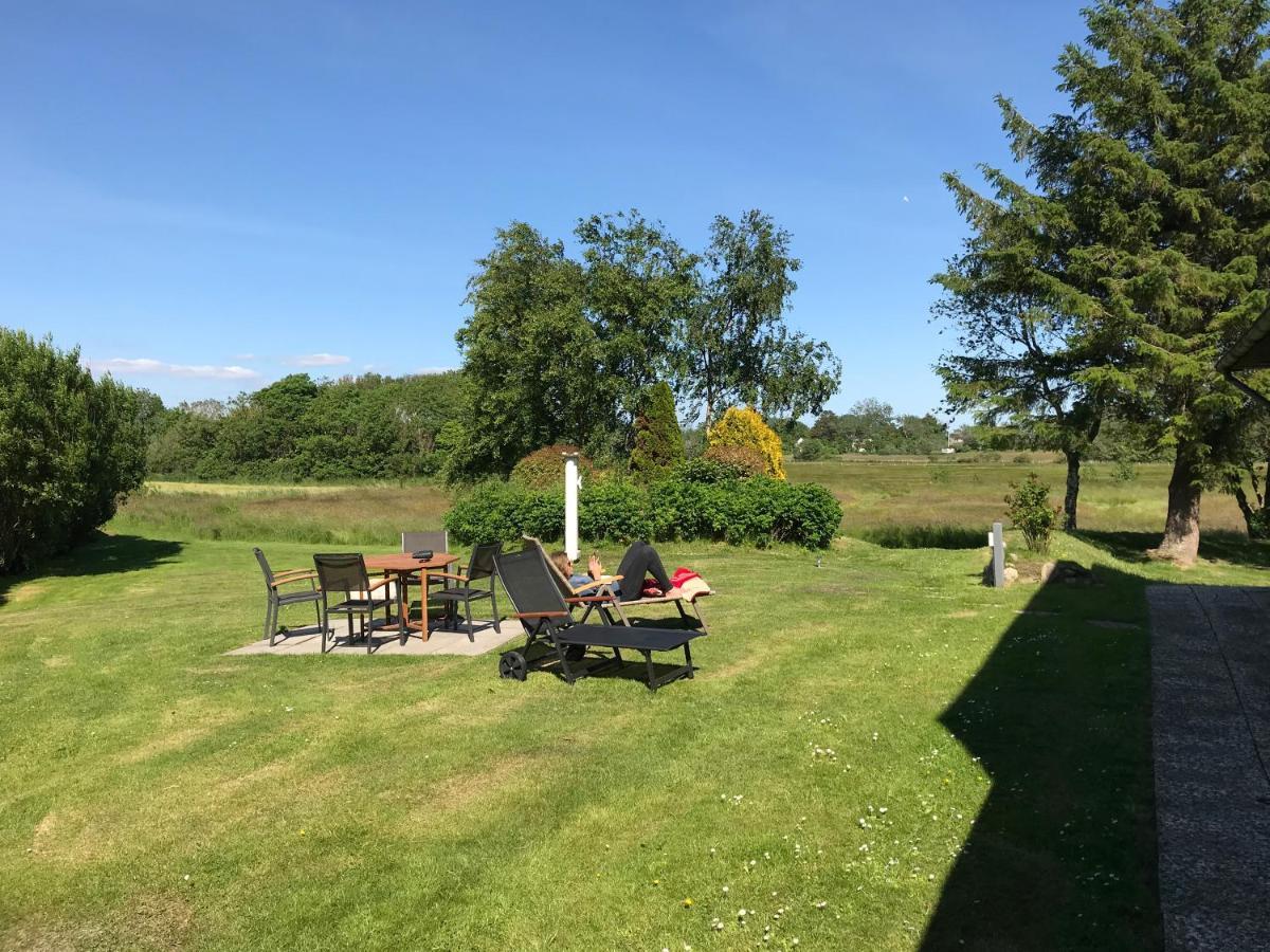 Herrliche Ferienwohnung in idyllischer Landschaft Morsum  Exterior foto